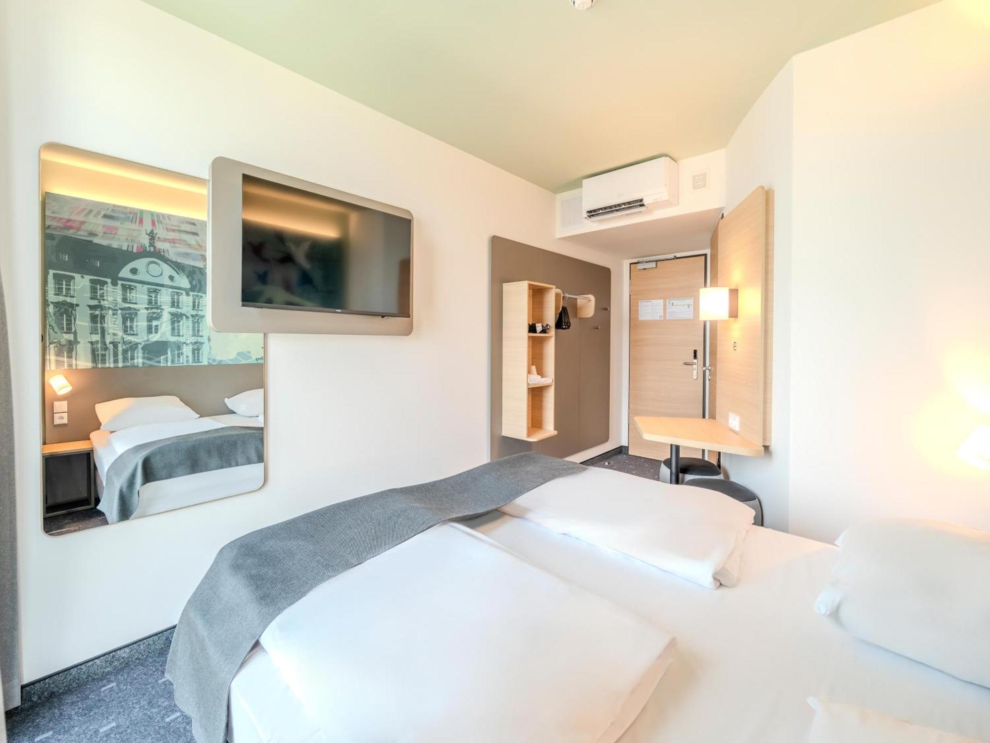 B&B Hotel Offenburg-Hbf Luaran gambar