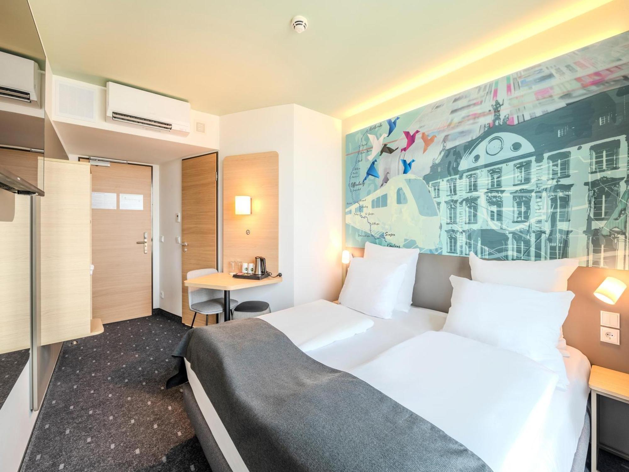 B&B Hotel Offenburg-Hbf Luaran gambar